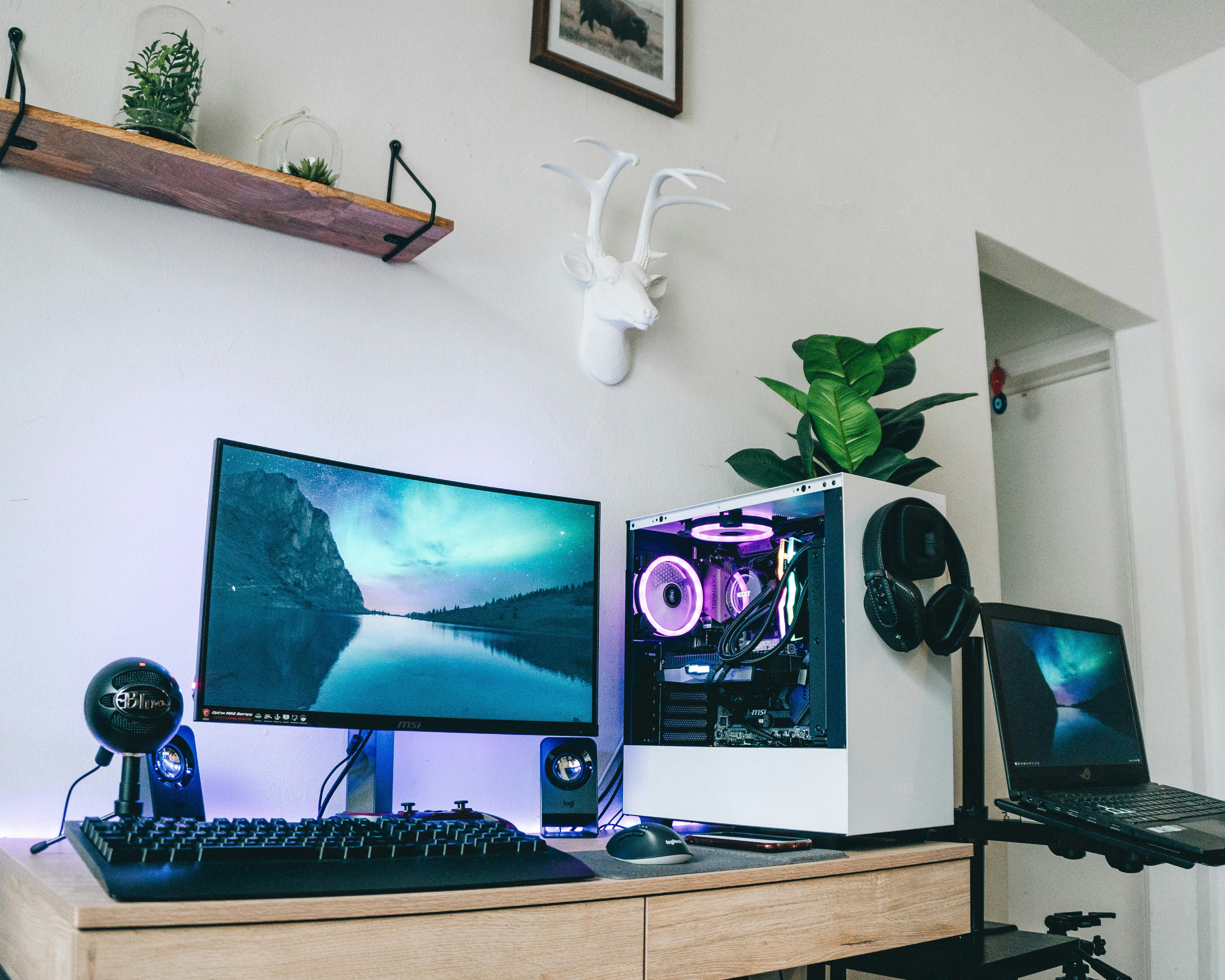 Gaming PC vs Prebuilt comparison
